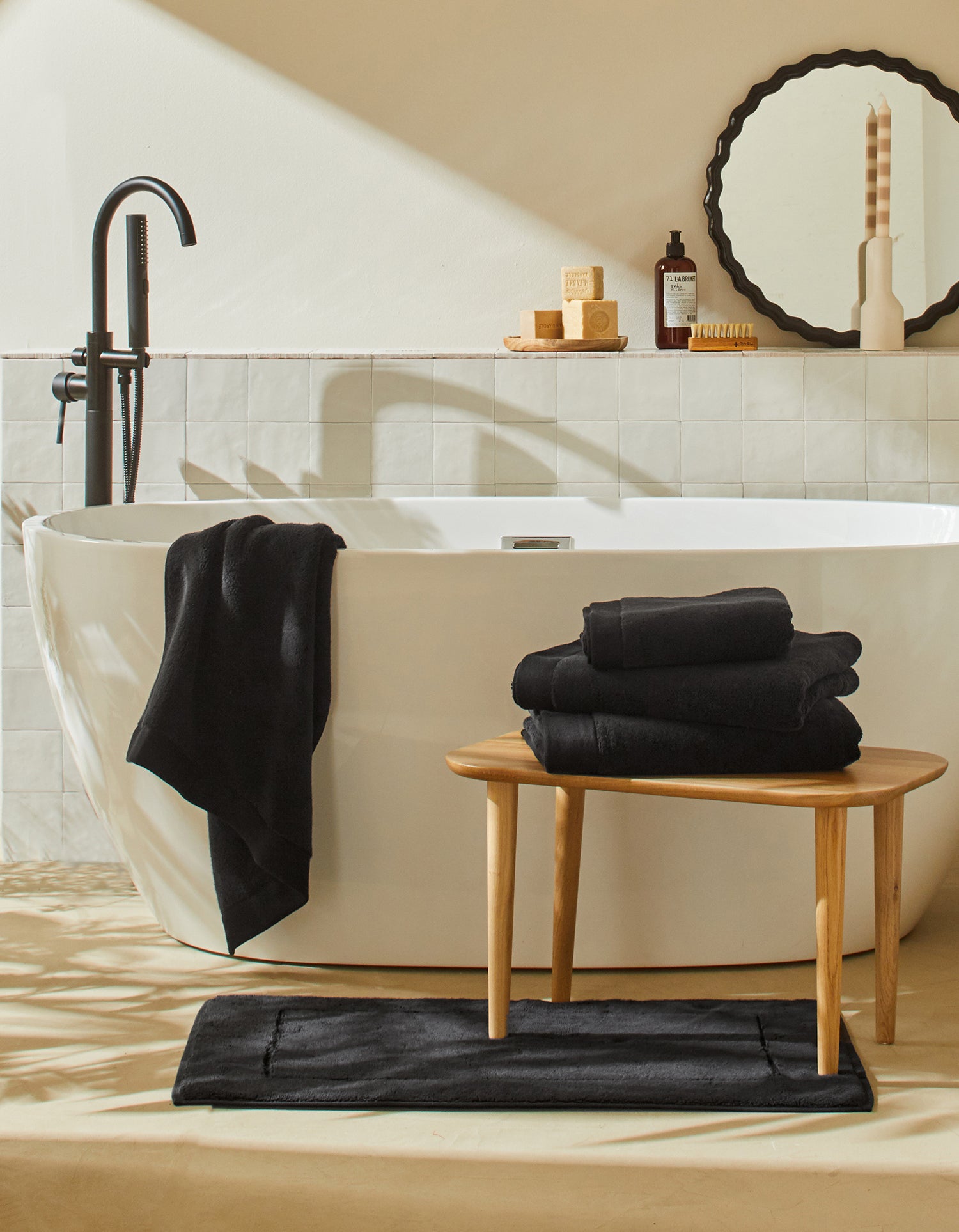 Serviette de bain moelleuse - Noir