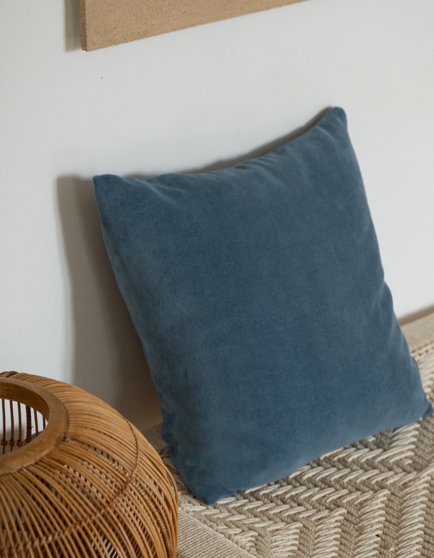 Il cuscino quadrato in velluto - Grigio Blu