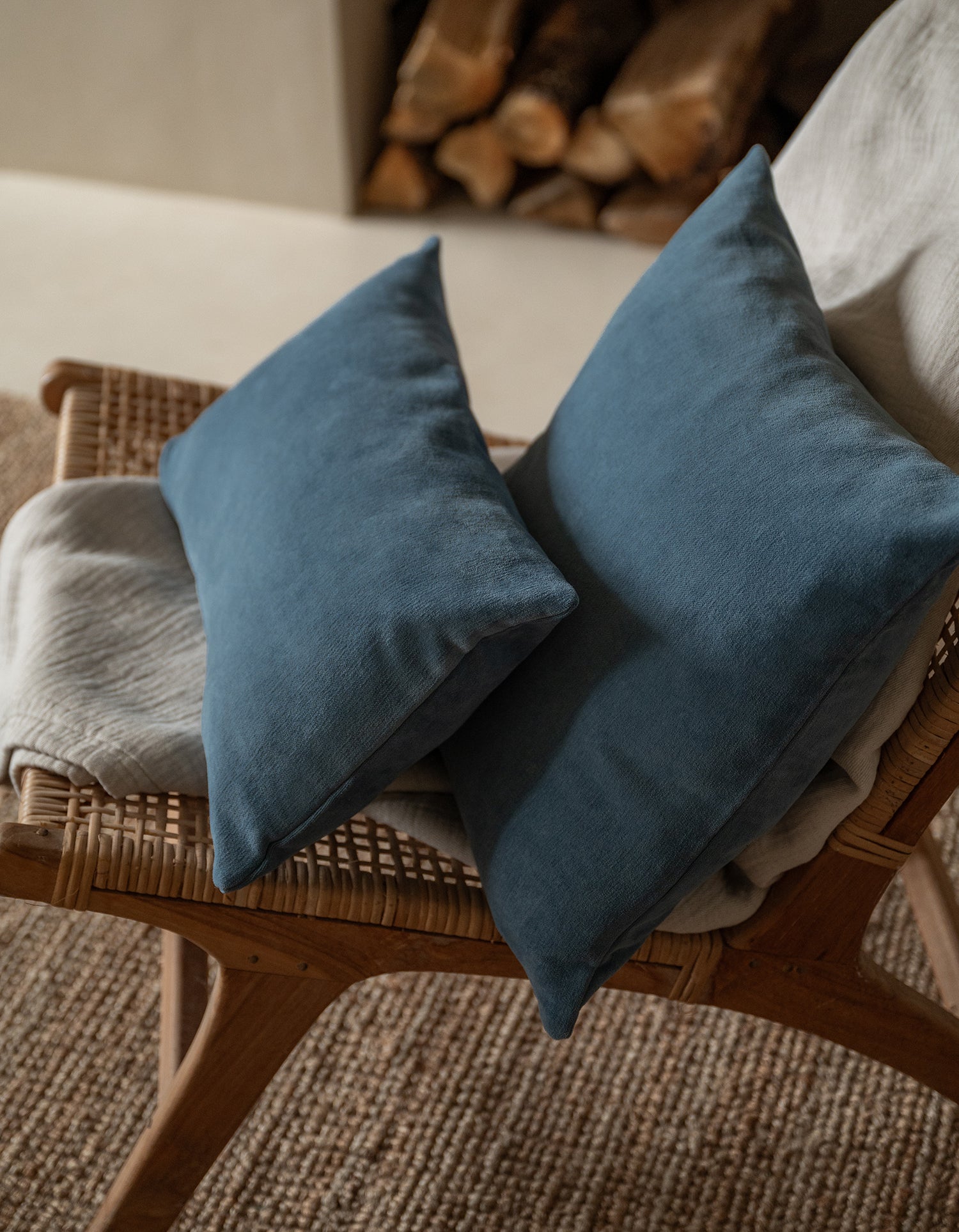 Il cuscino quadrato in velluto - Grigio Blu
