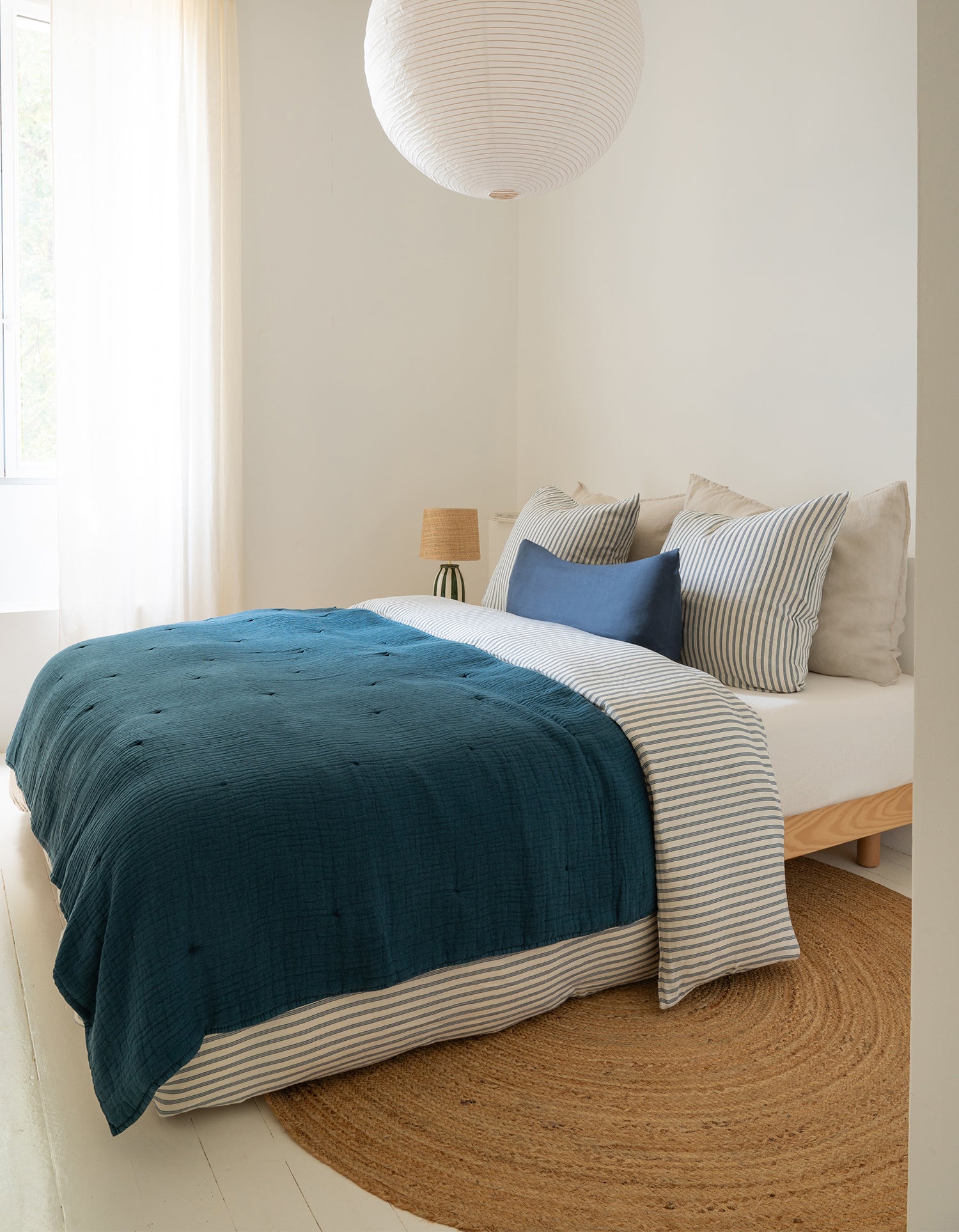 De gewassen satijnen Quilt - Zeeblauw