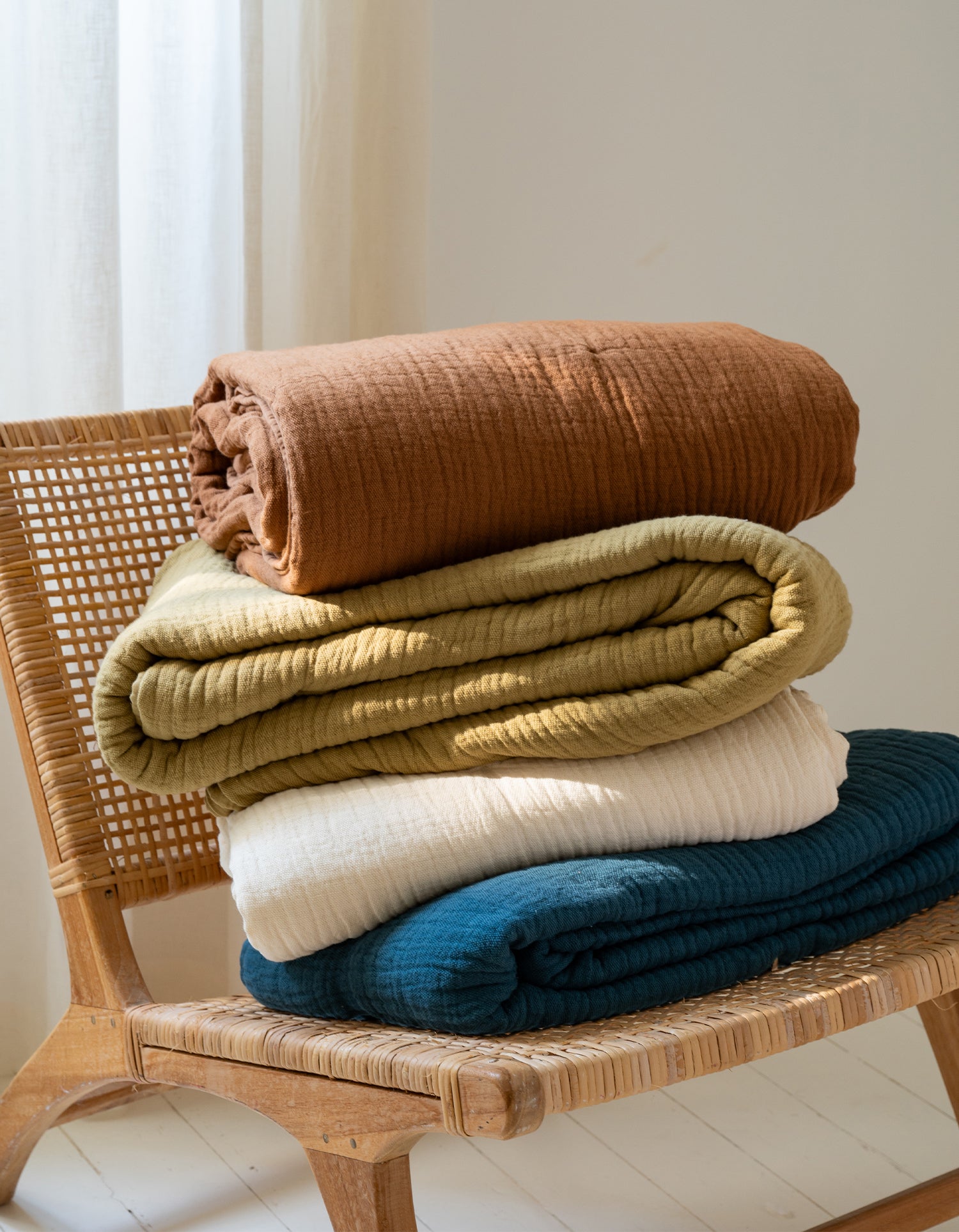 De gewassen satijnen Quilt - Zeeblauw