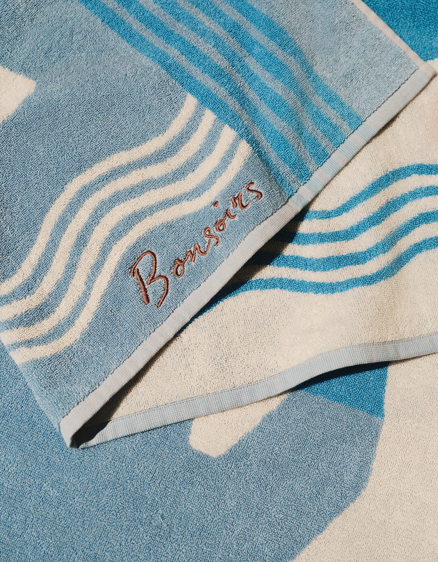 Serviette de plage - Bonsoirs x Hôtel Magique - Pool Leasure