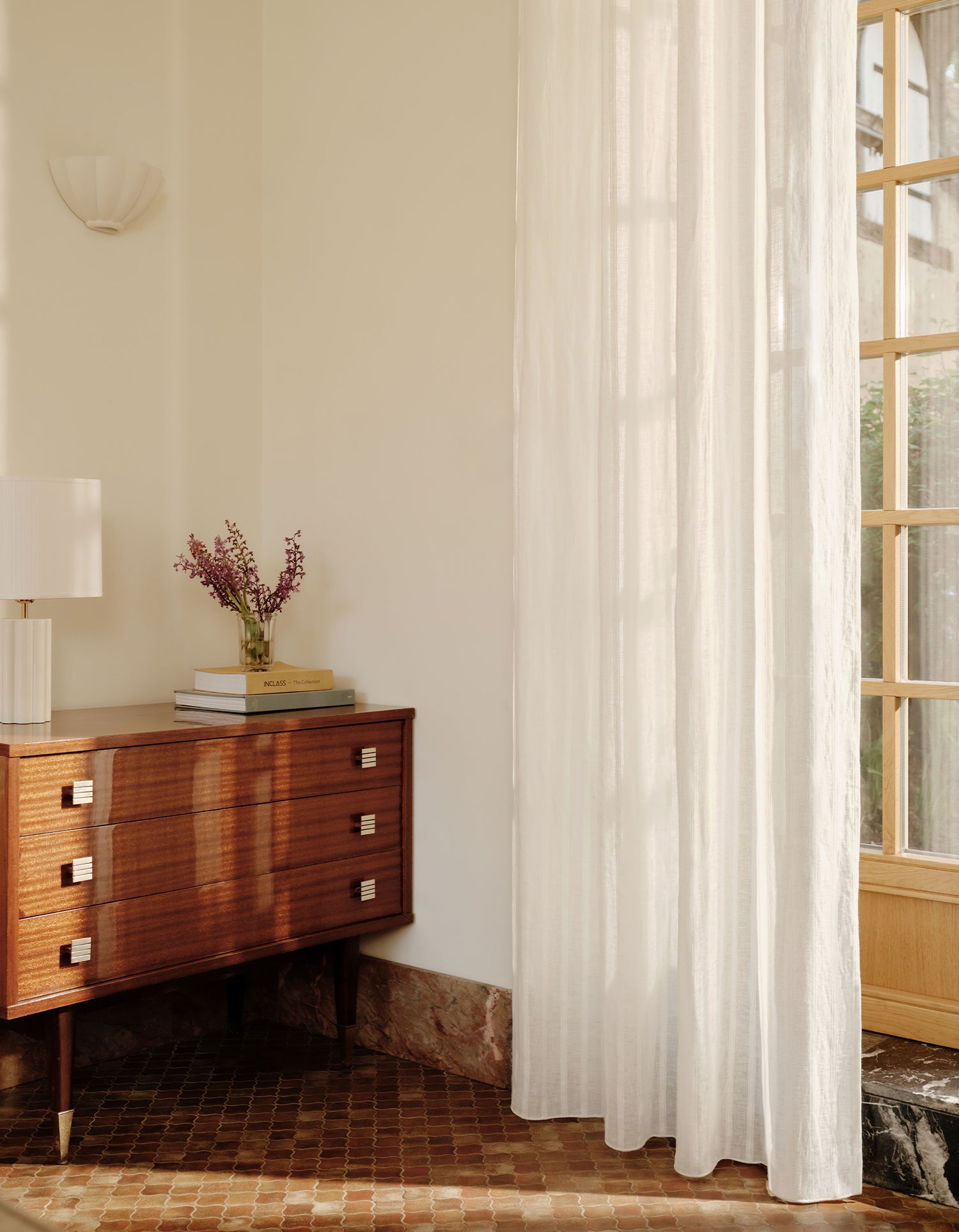 Riviera Transparenter Vorhang mit Ösen – Weiss
