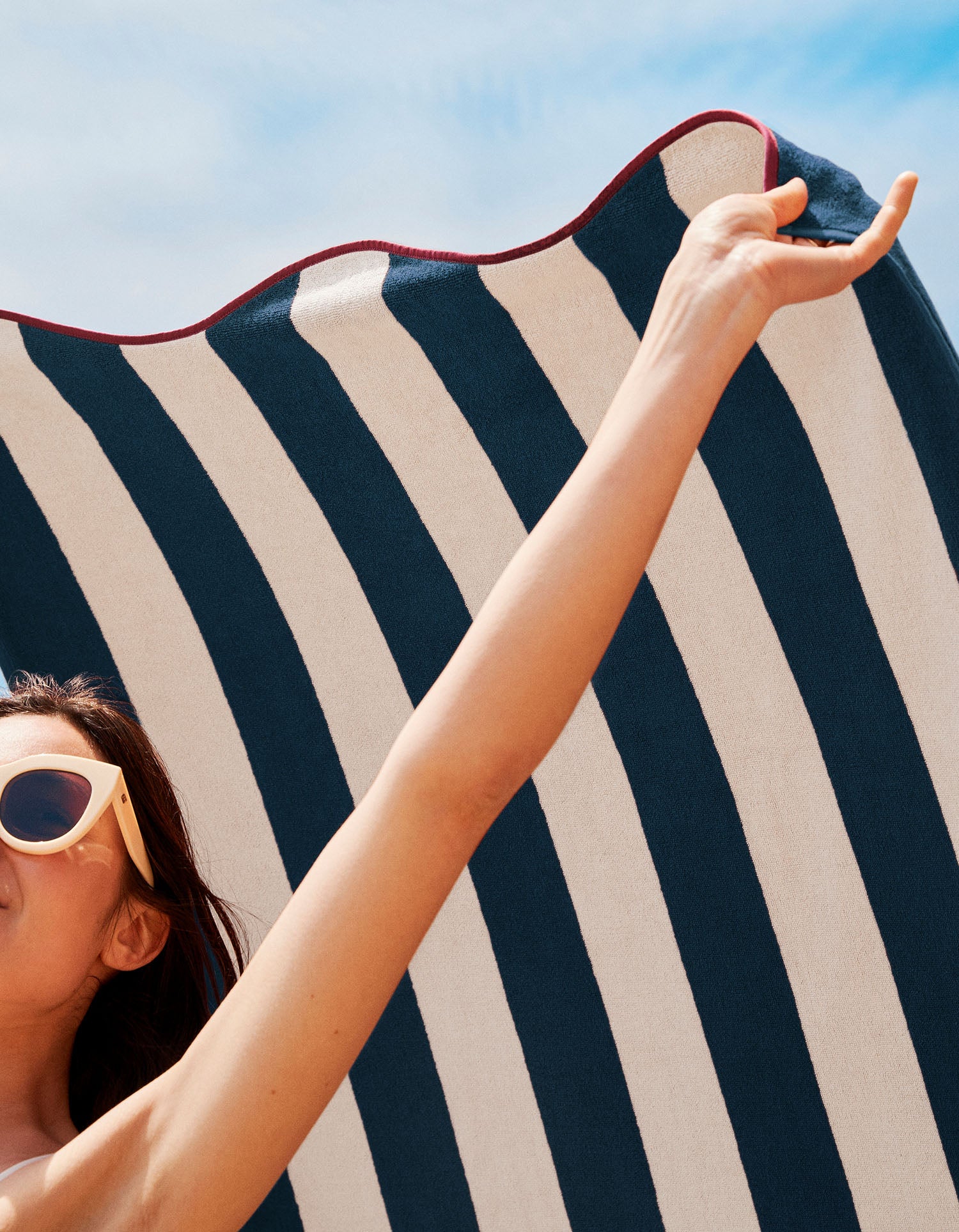 Serviette de plage - Rayure Cabine Bleue