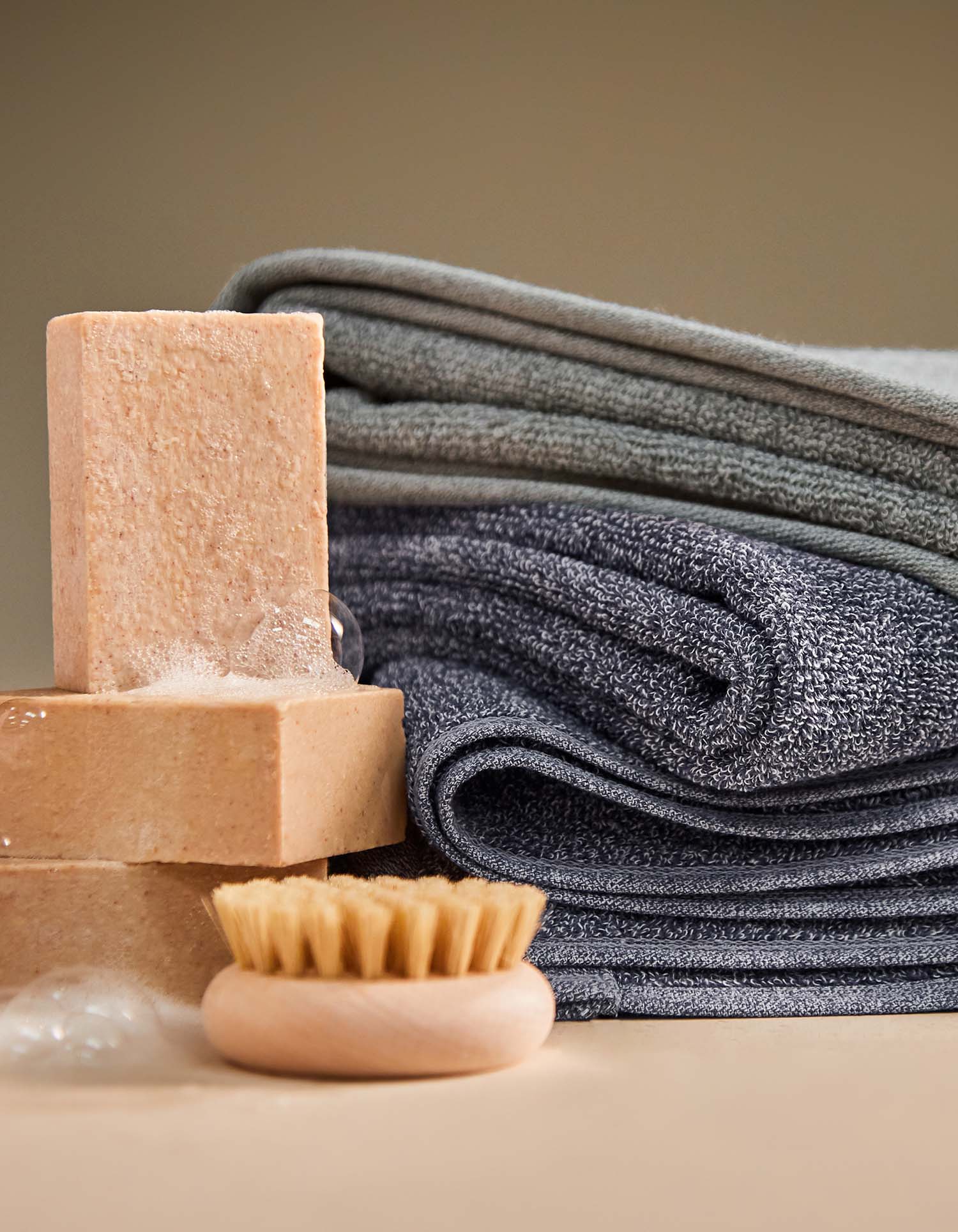 Badetuch aus recycelter Baumwolle - Heidekrautgrau