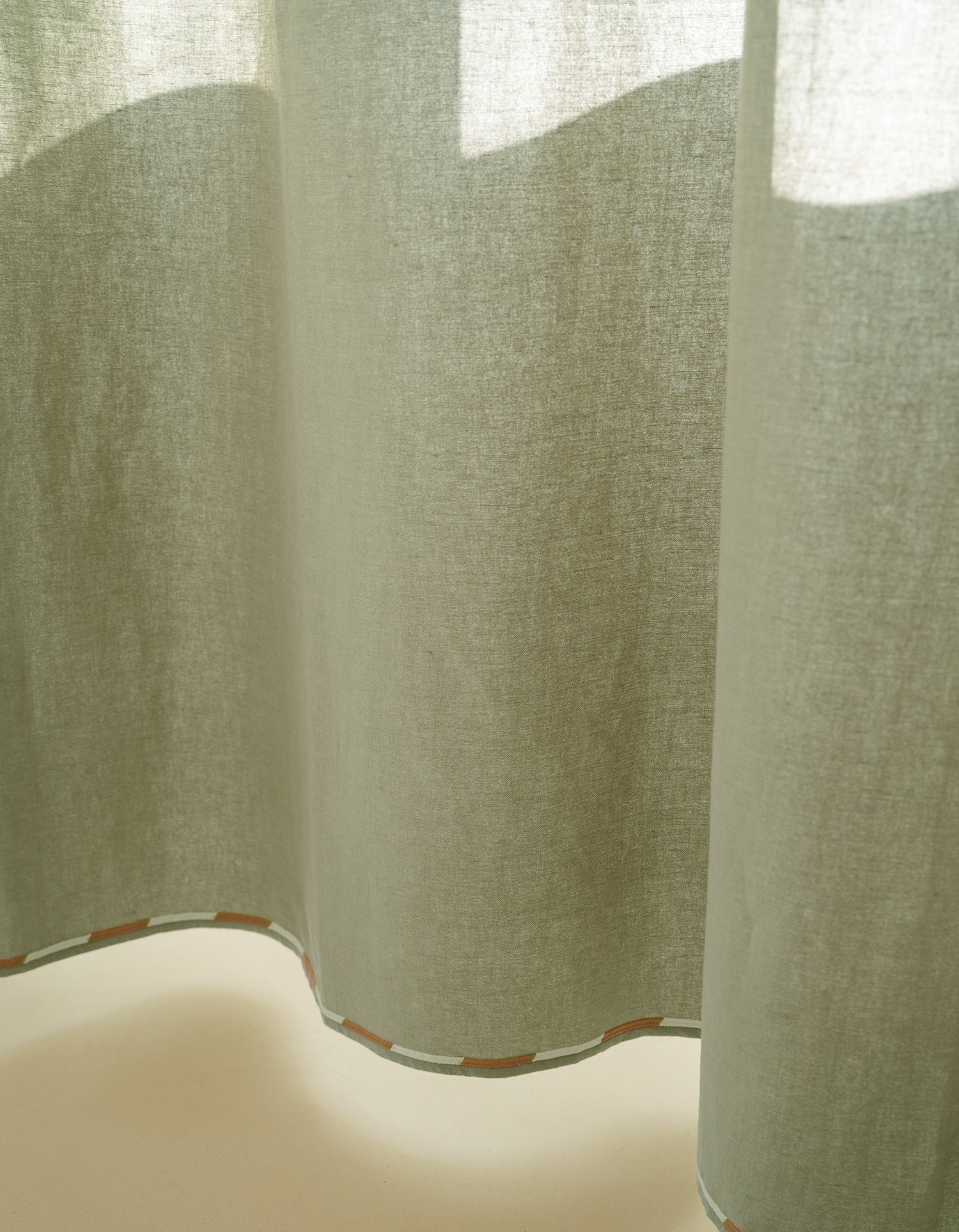 Tenda Comporta – Lino ricamato - Verde Tenue
