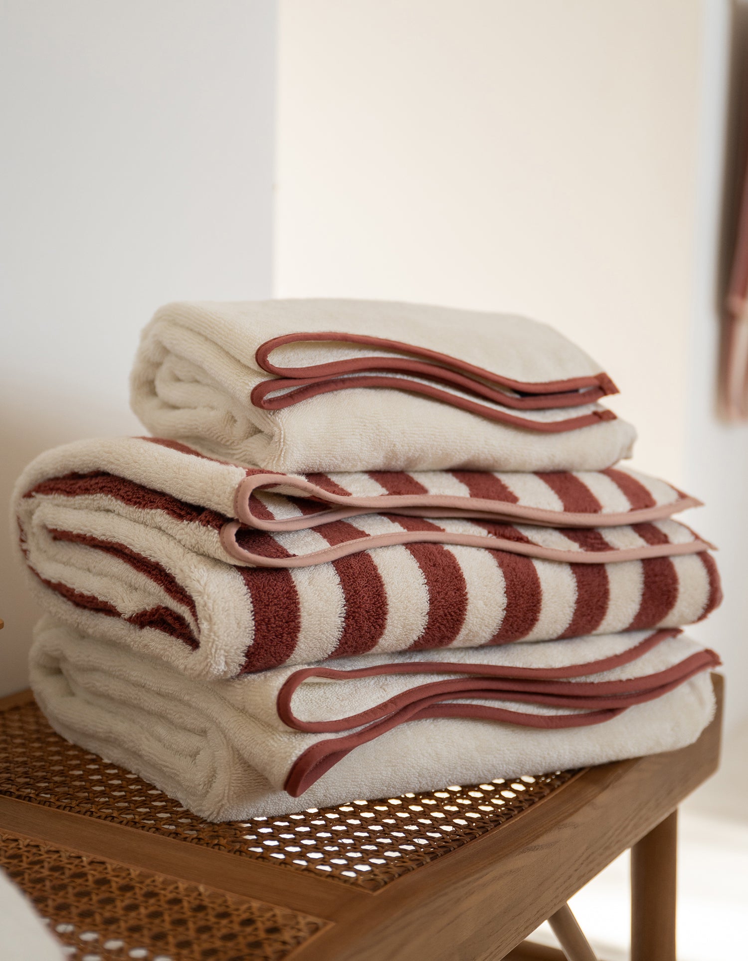 Telo da bagno Wavy - Righe Terracotta & Rosa