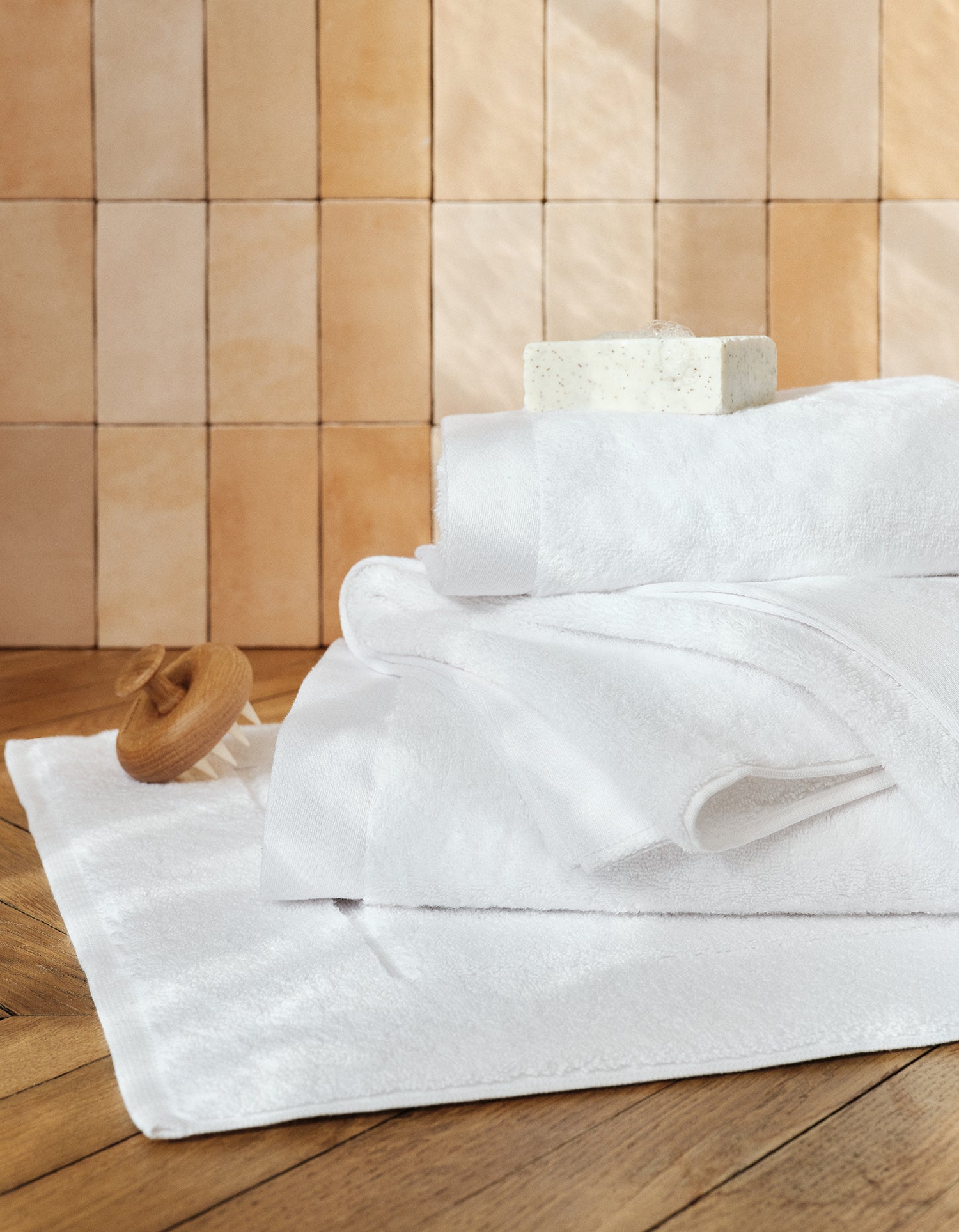 Serviette de bain moelleuse - Juste Le Blanc