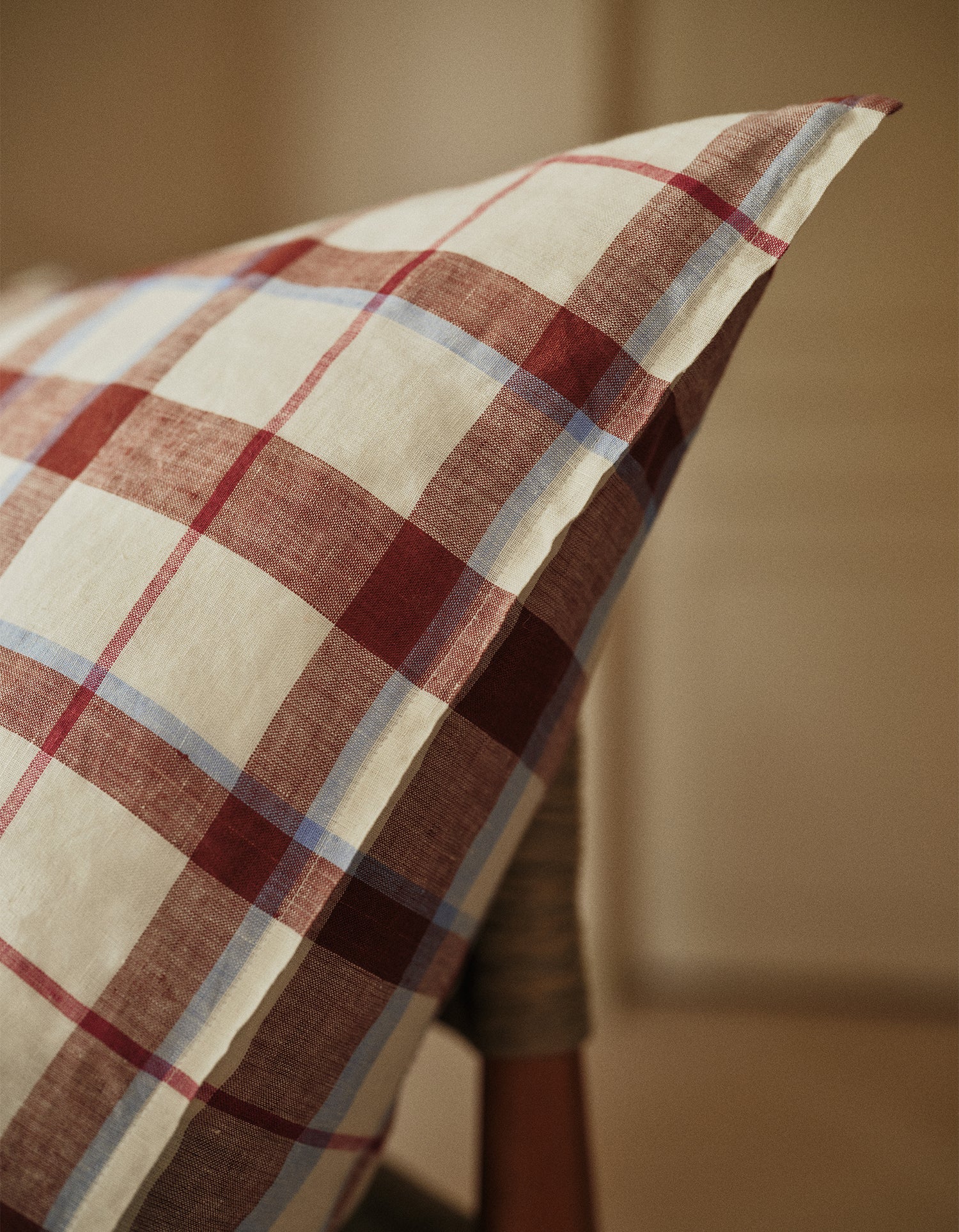 Maxi Kissenbezug aus Leinen - Karminroter Tartan