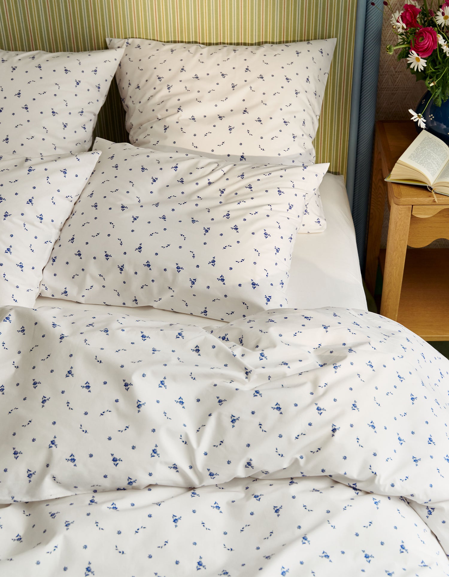 Taies d'oreiller x2 Percale de coton 120 fils - Fleur Bleue