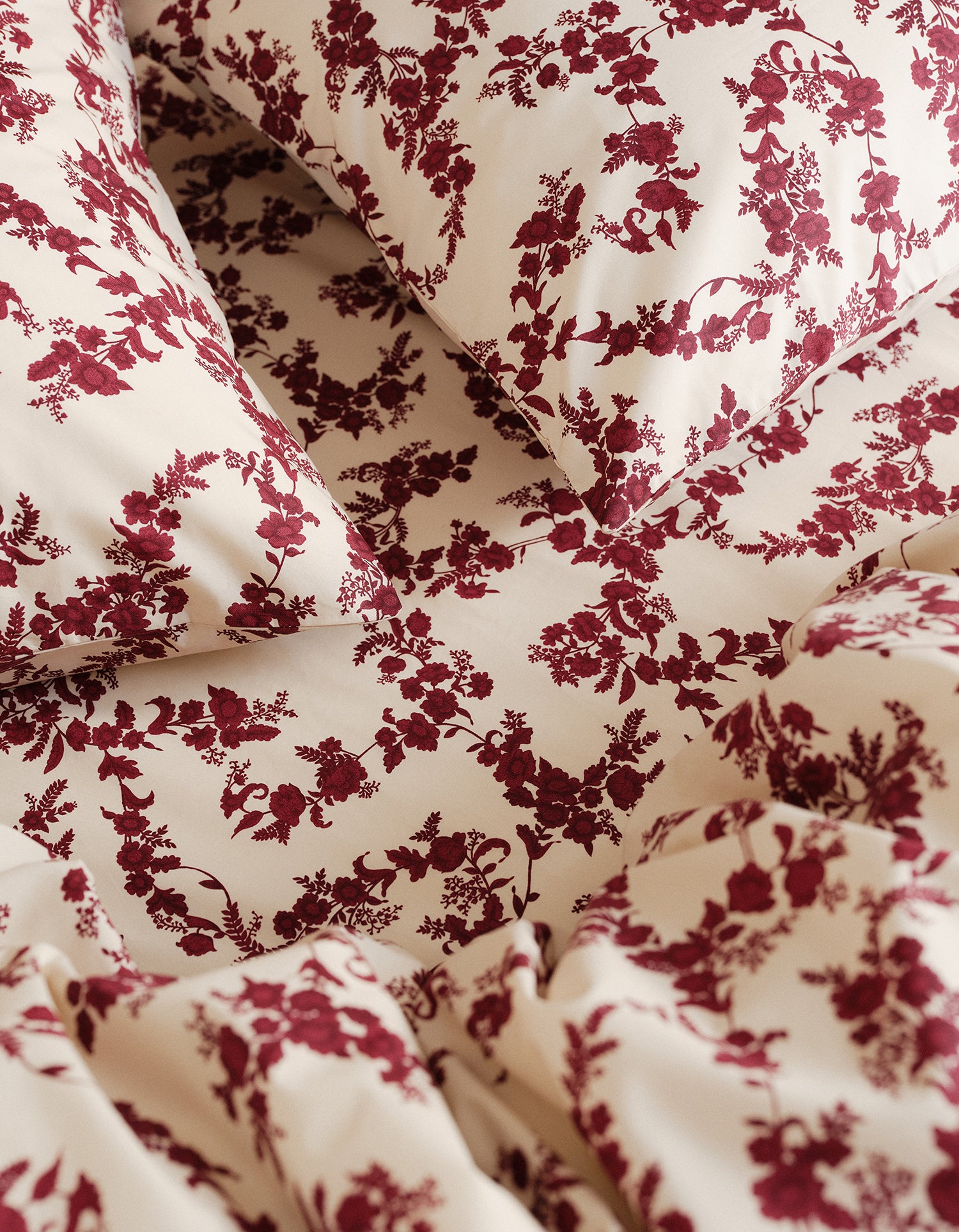 Taies d'oreiller x2 Percale de coton 120 fils - Fleur Grenat