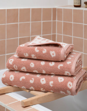 Plush bath towel