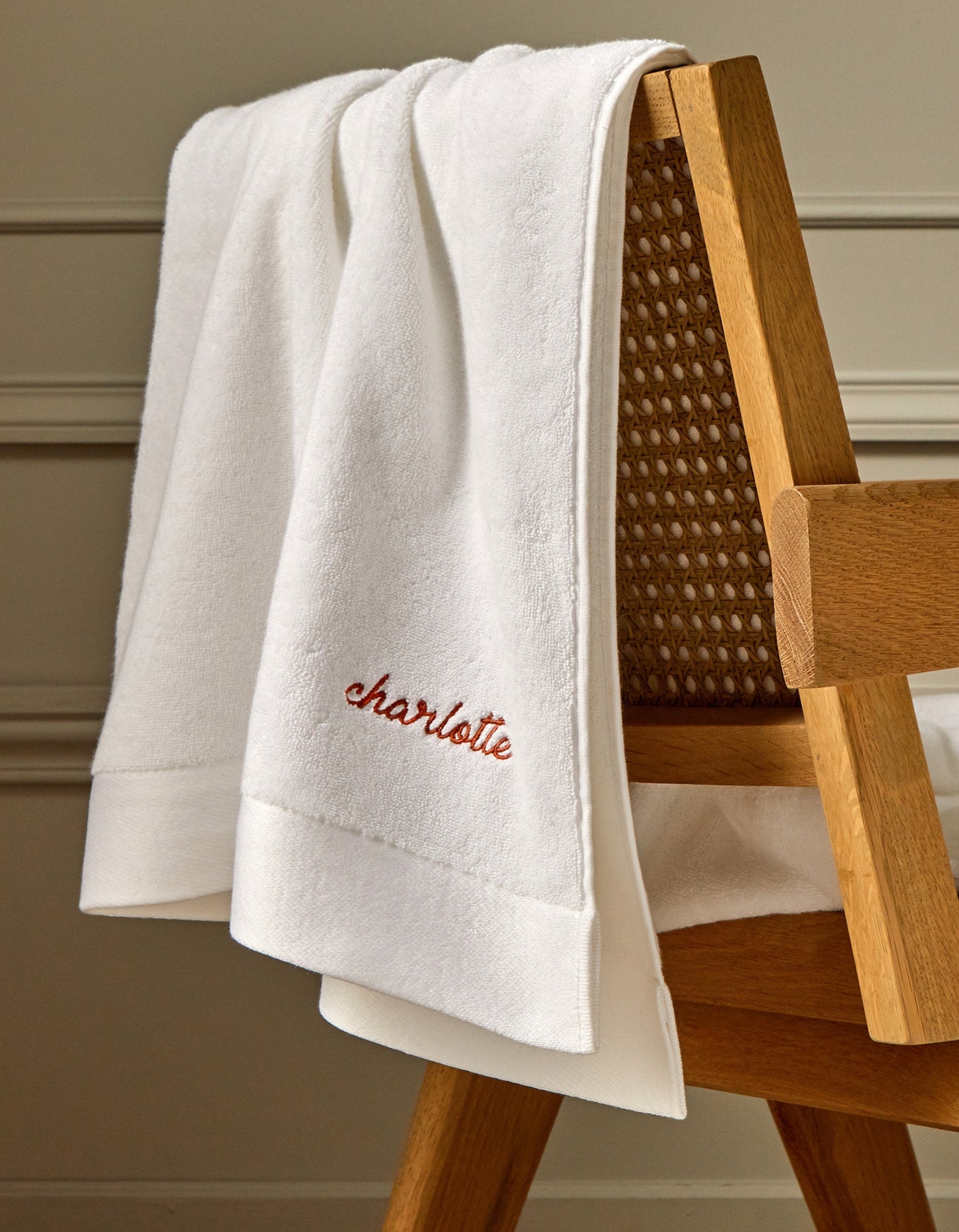 Serviette de bain moelleuse - Juste Le Blanc