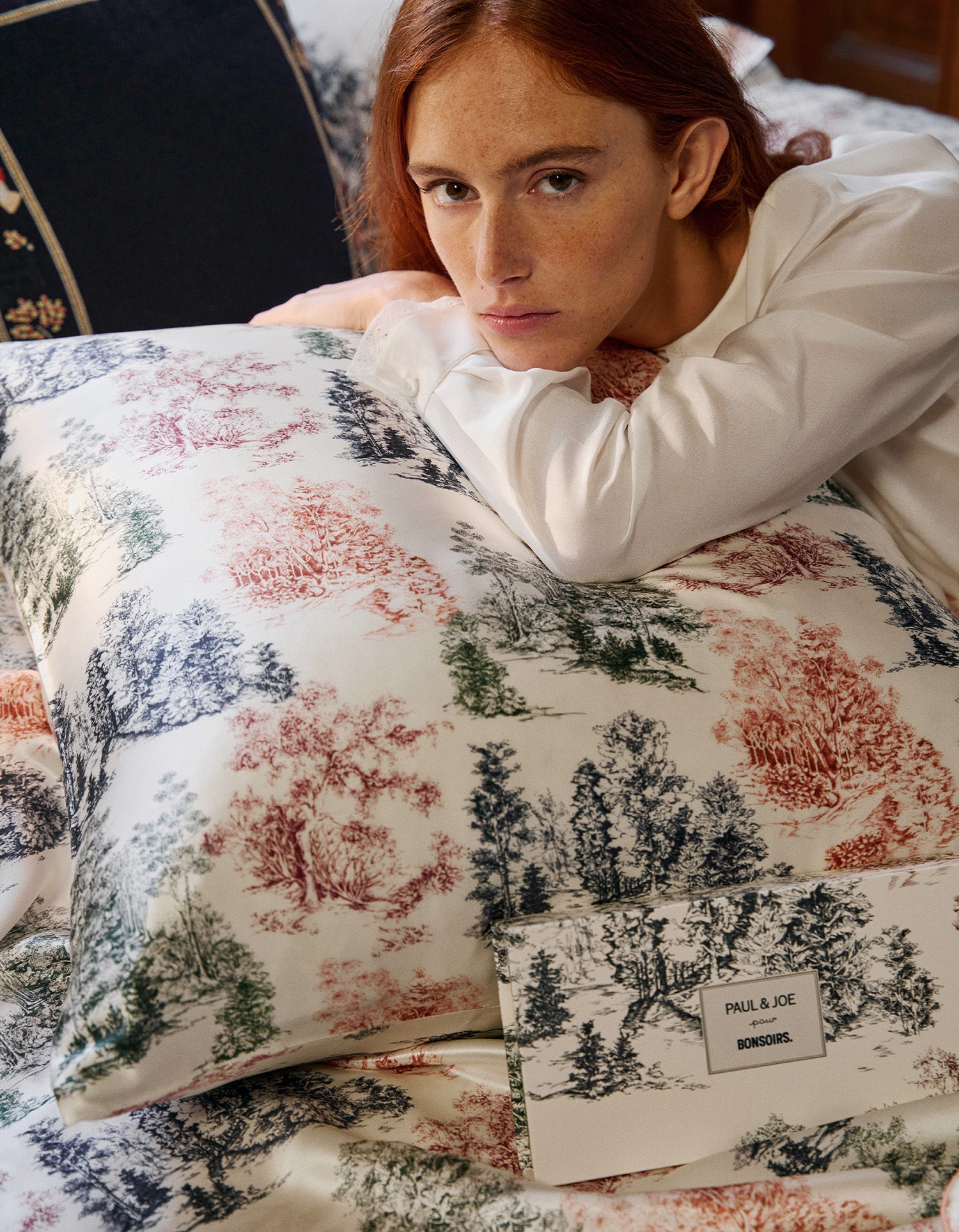Coffret Taie d'oreiller et Masque de nuit 100% soie de murier - Paul & Joe pour Bonsoirs - Bosquet d'Hiver