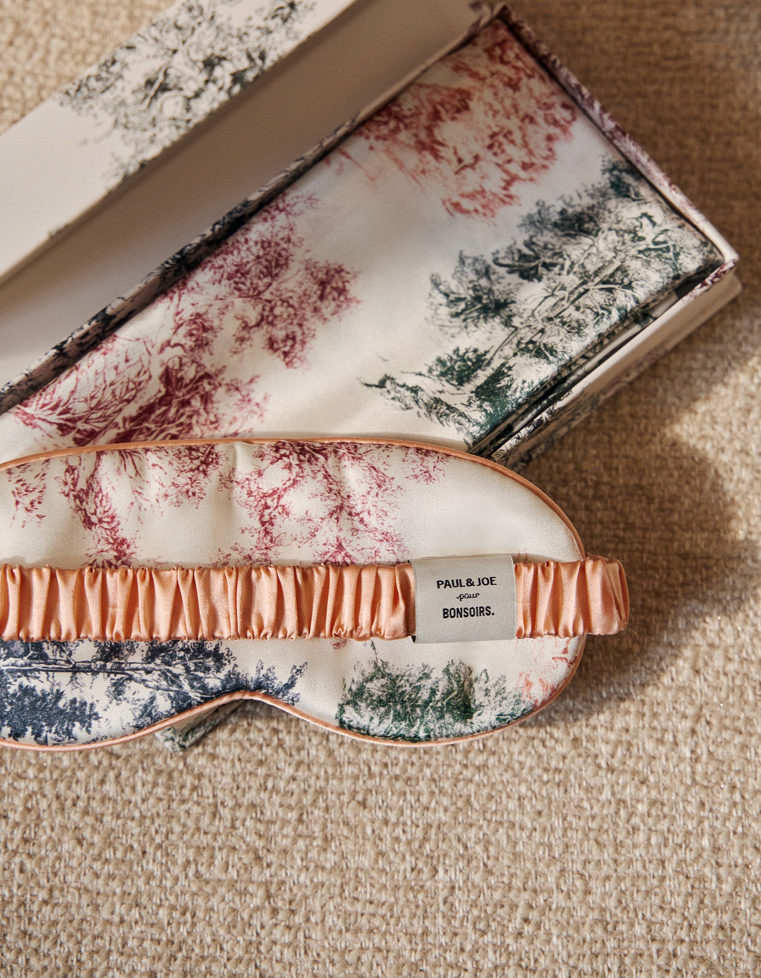 Coffret Taie d'oreiller et Masque de nuit 100% soie de murier - Paul & Joe pour Bonsoirs - Bosquet d'Hiver