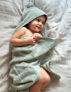 Baby bath cape